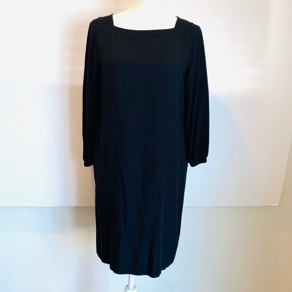 GAP Black Sheath *3/$20 Sale* - Picture 4 of 7